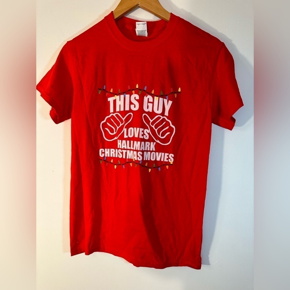 Hallmark Christmas Mens small T-shirt!